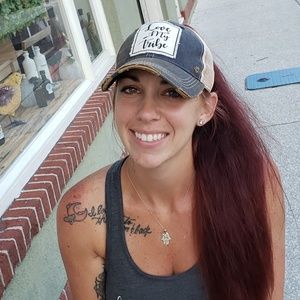 Meet your Posher, Hannah